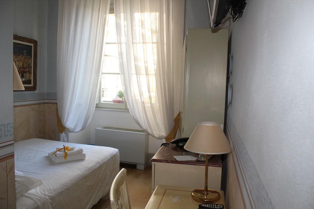 Bed & Breakfast A Palazzo Busdraghi Residenza D'epoca Lucca