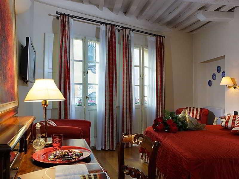 A Palazzo Busdraghi Residenza D'epoca Bed & Breakfast 4*