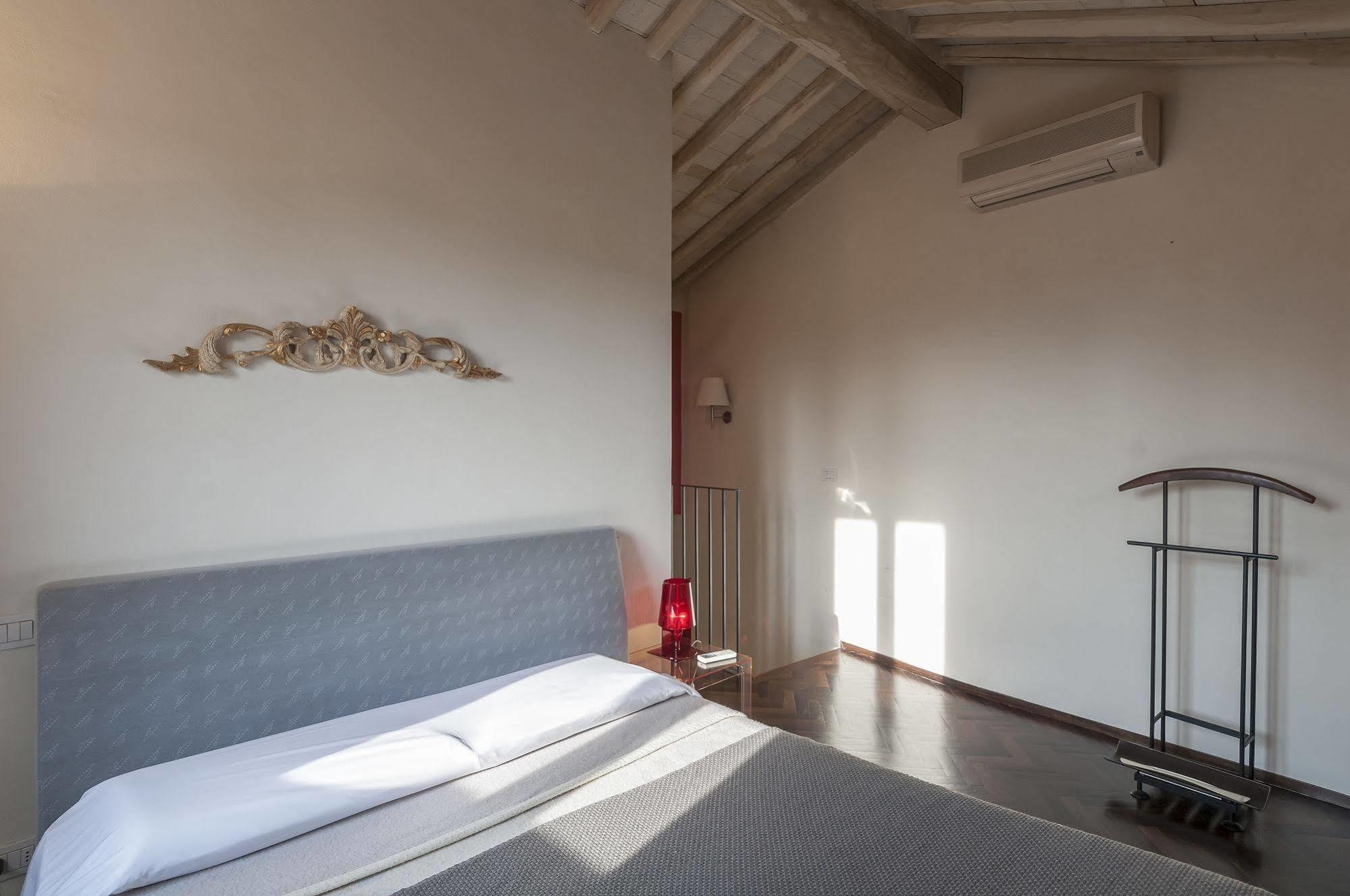 Bed & Breakfast A Palazzo Busdraghi Residenza D'epoca 4*