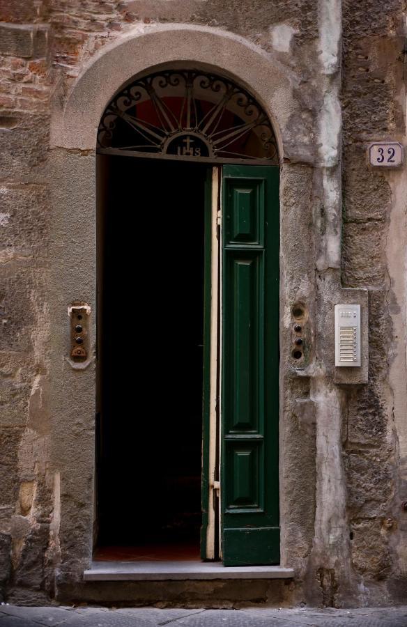A Palazzo Busdraghi Residenza D'epoca Acomodação com café da manhã  Lucca